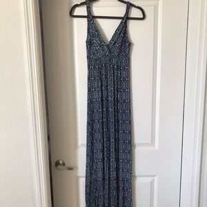 Aqua XS Navy Maxi dress